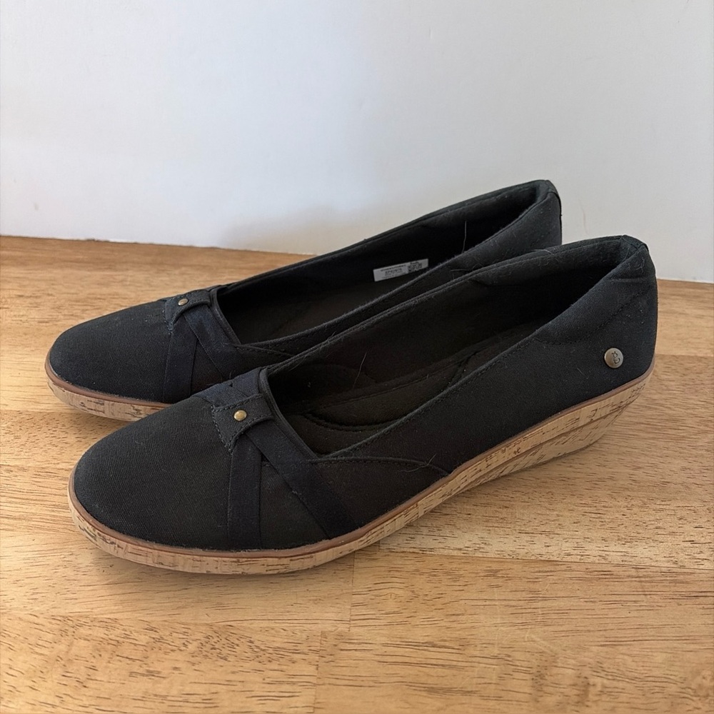 Grasshoppers Keds Womens Size 9 Wedge Black Slip-On Shoes